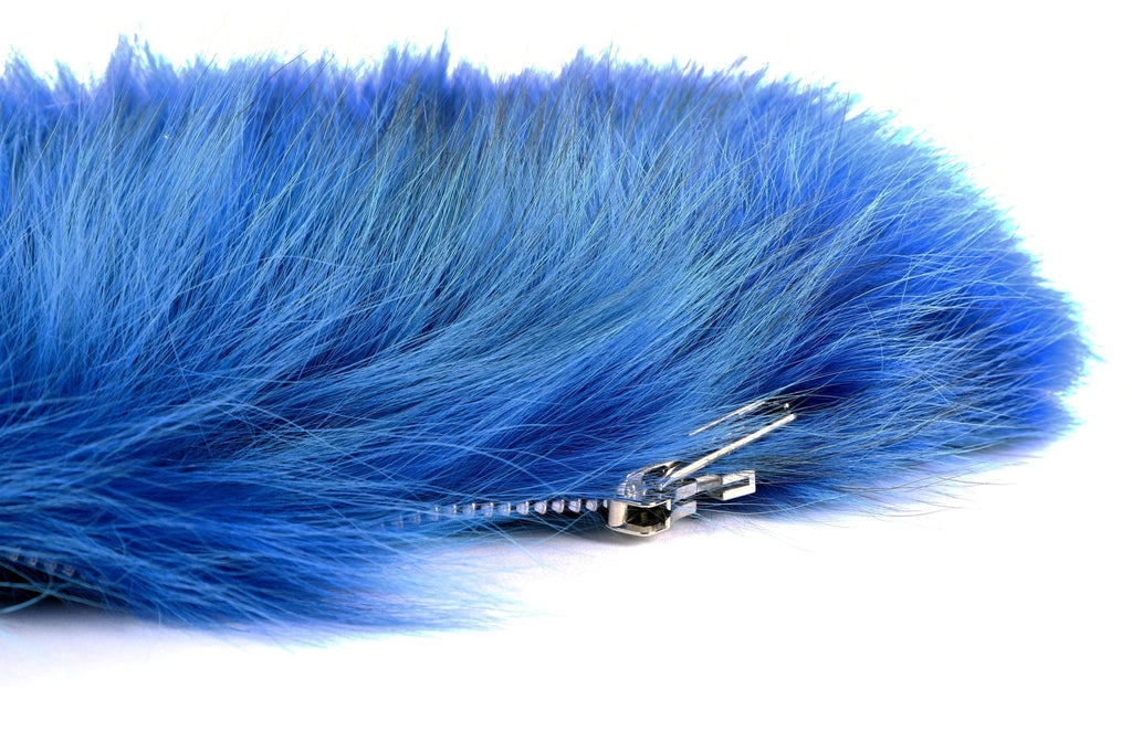 Blue racoon fur collar